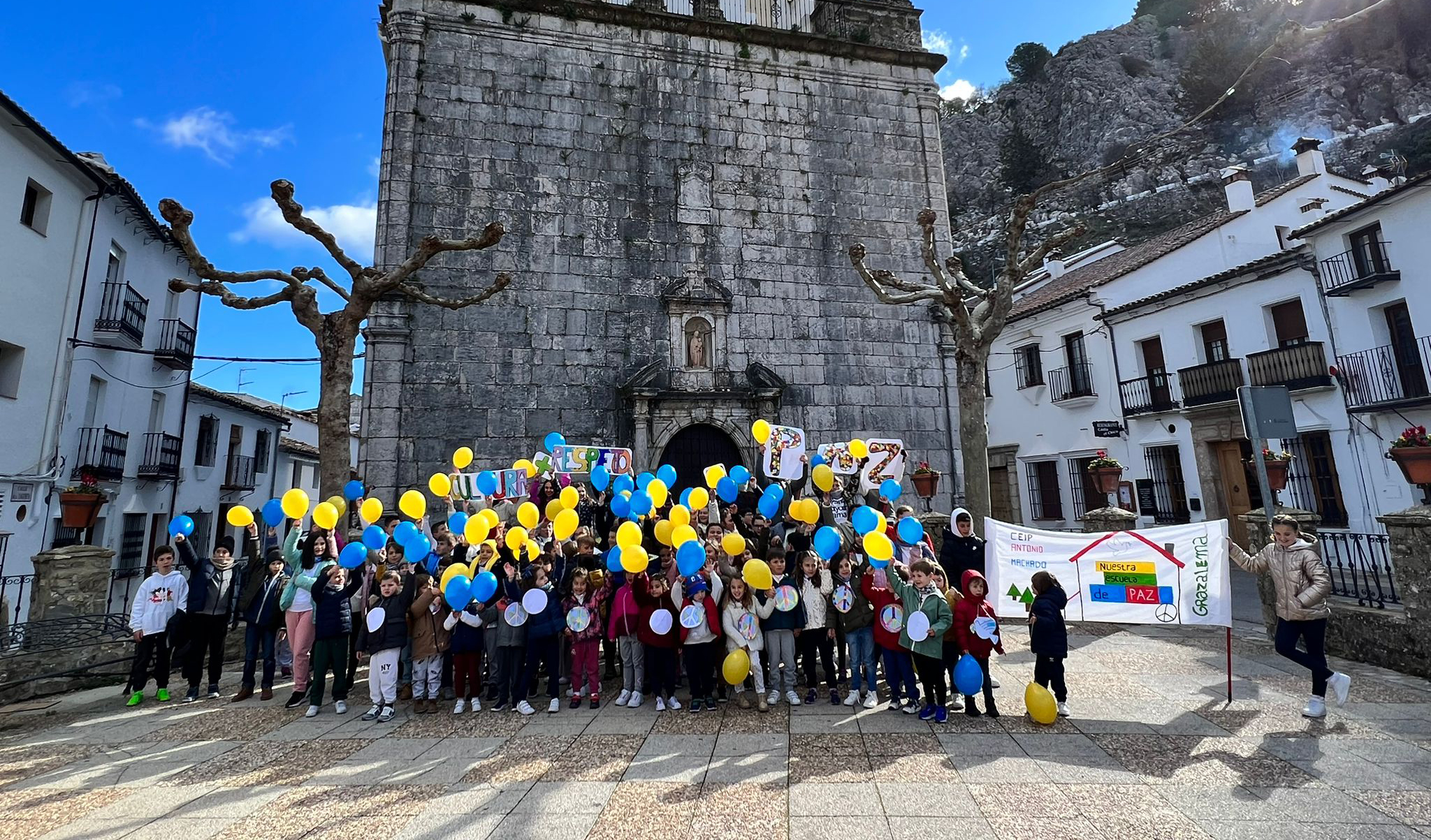 Alumnos y alumnas del CEIP Antonio Machado